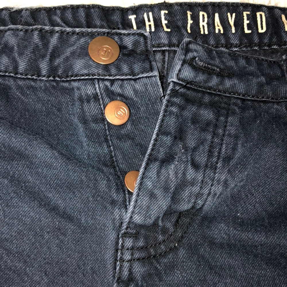 Shorts - Picture 2 of 5